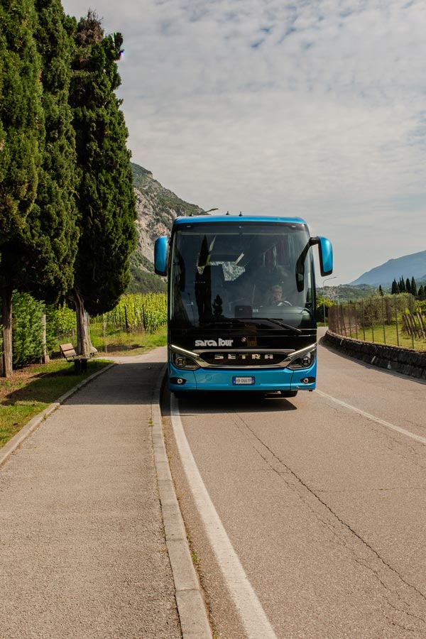 Sarcatour a Dro - Lago di Garda - Servizio noleggio autobus con conducente da oltre 30 anni